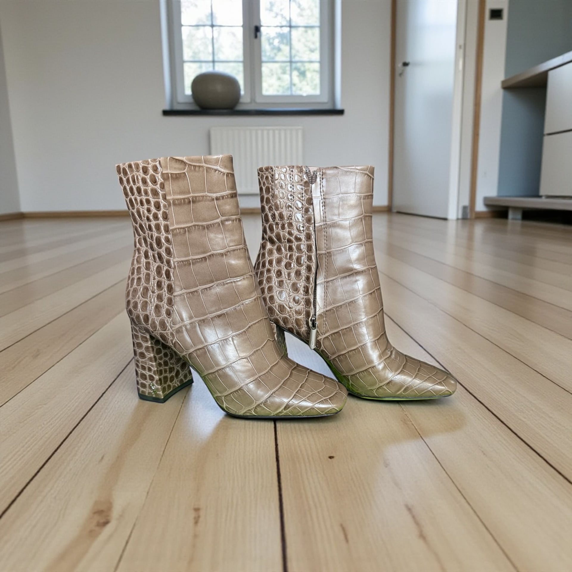 Sam Edelman Codie Ankle Boot In Cedarwood 5 1/2 M